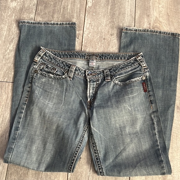 Silver Jeans - Picture 2 of 2